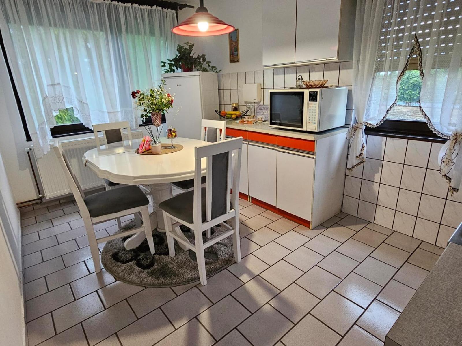 Apartmani, Sobe Ziza Bezdan Екстер'єр фото